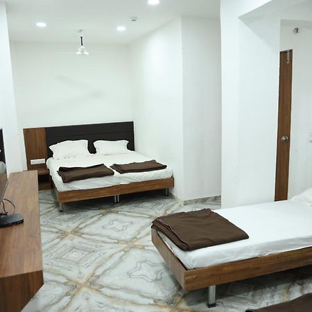 Hotel Aaram Kalupur Ahmadábád Exteriér fotografie