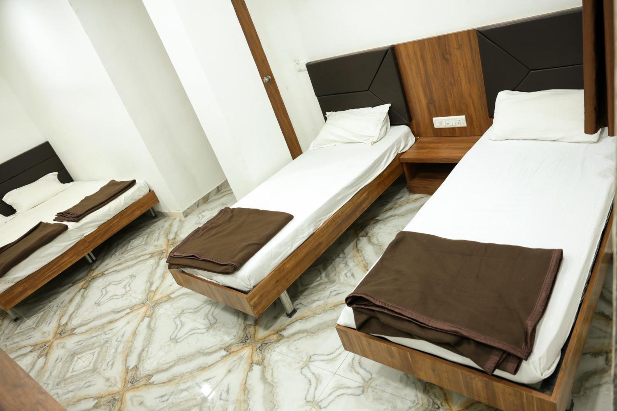Hotel Aaram Kalupur Ahmadábád Exteriér fotografie