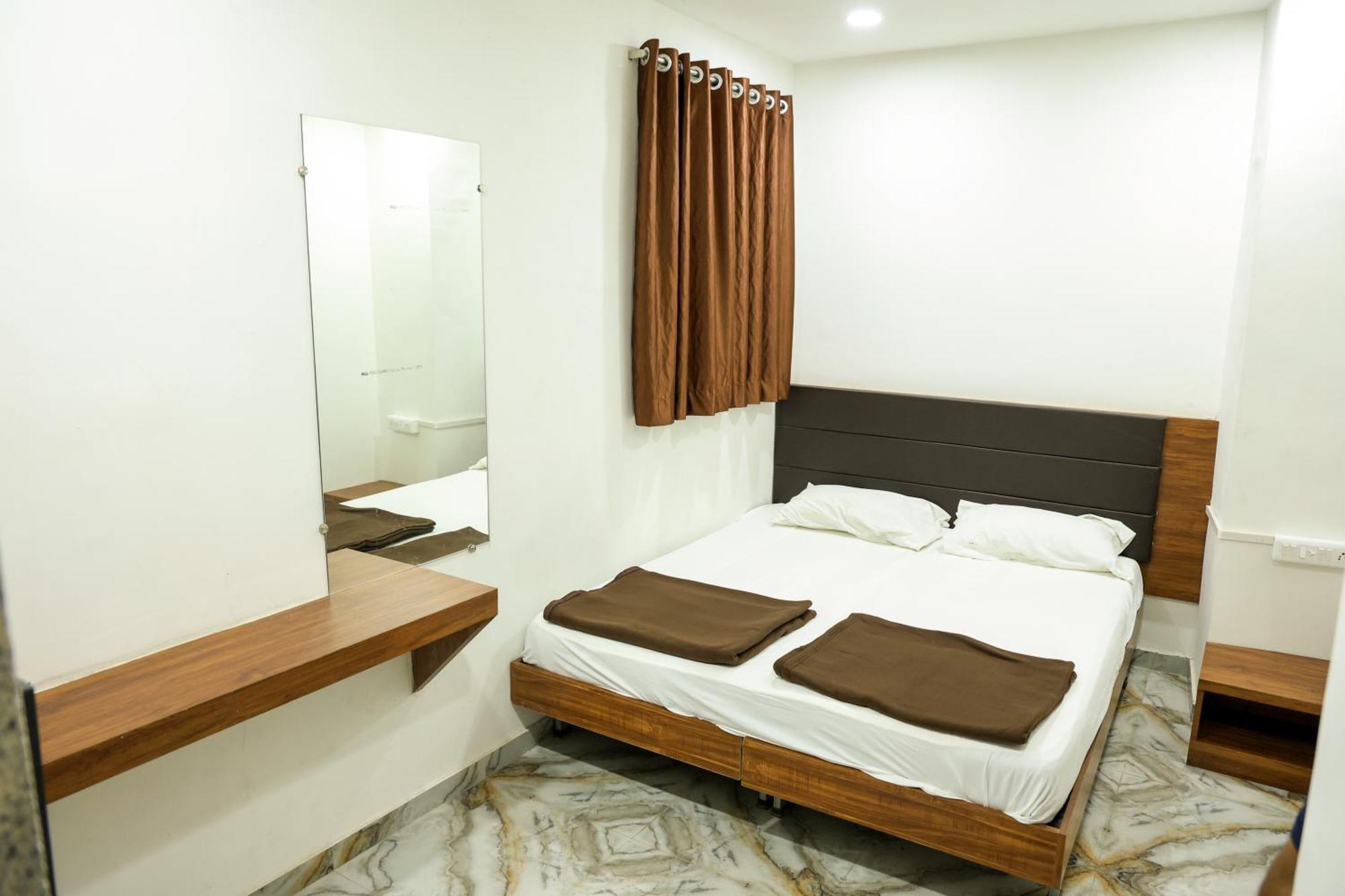 Hotel Aaram Kalupur Ahmadábád Exteriér fotografie