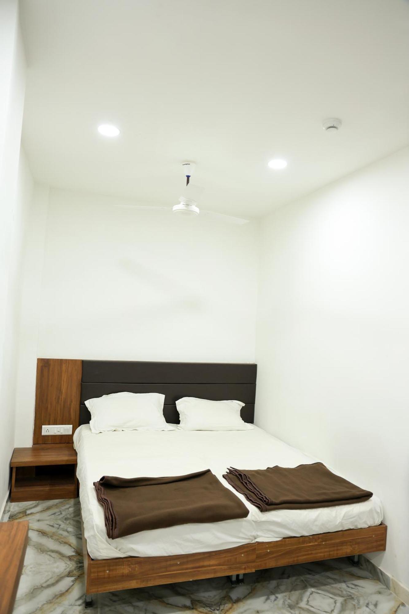 Hotel Aaram Kalupur Ahmadábád Exteriér fotografie