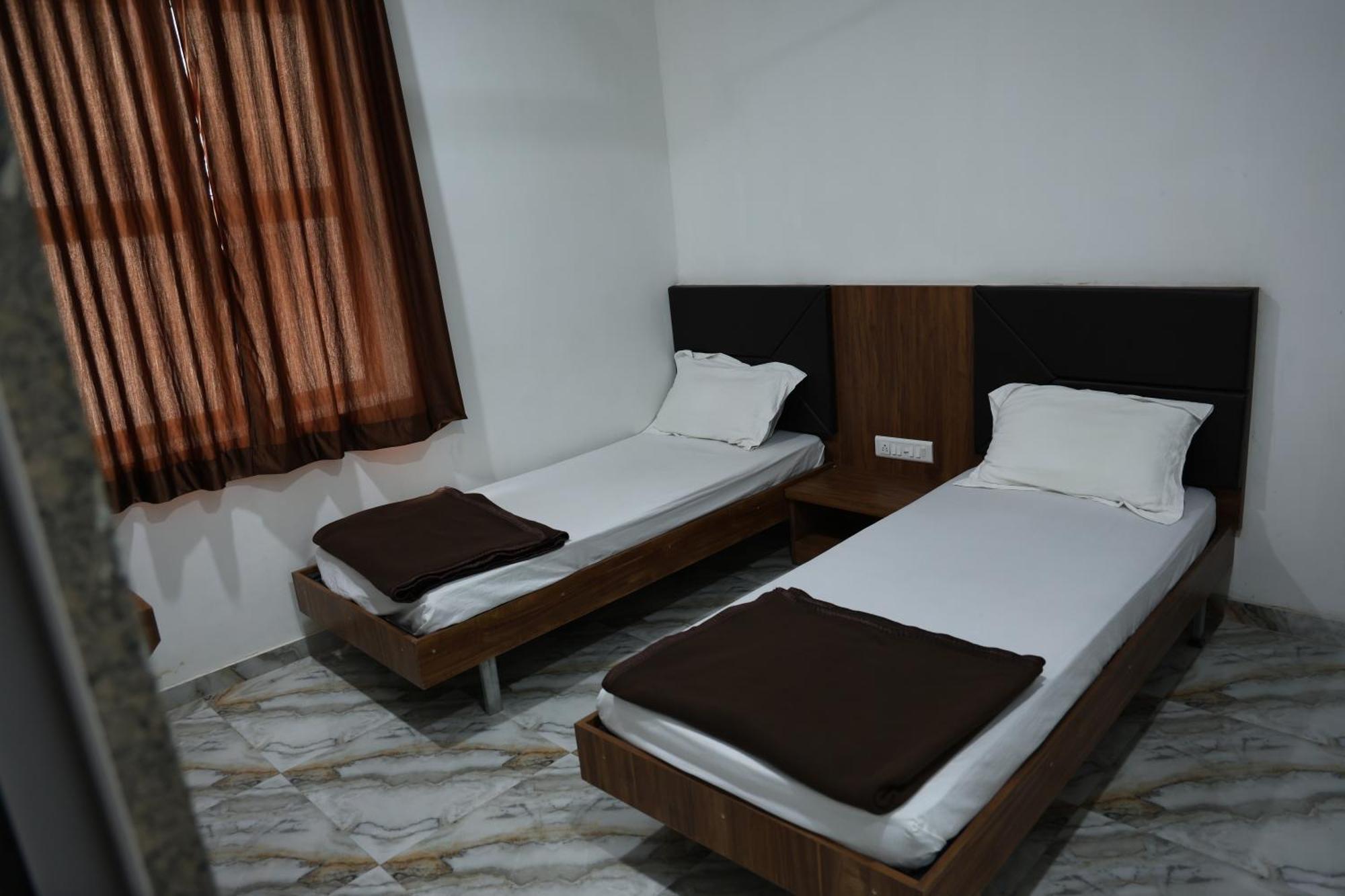 Hotel Aaram Kalupur Ahmadábád Exteriér fotografie